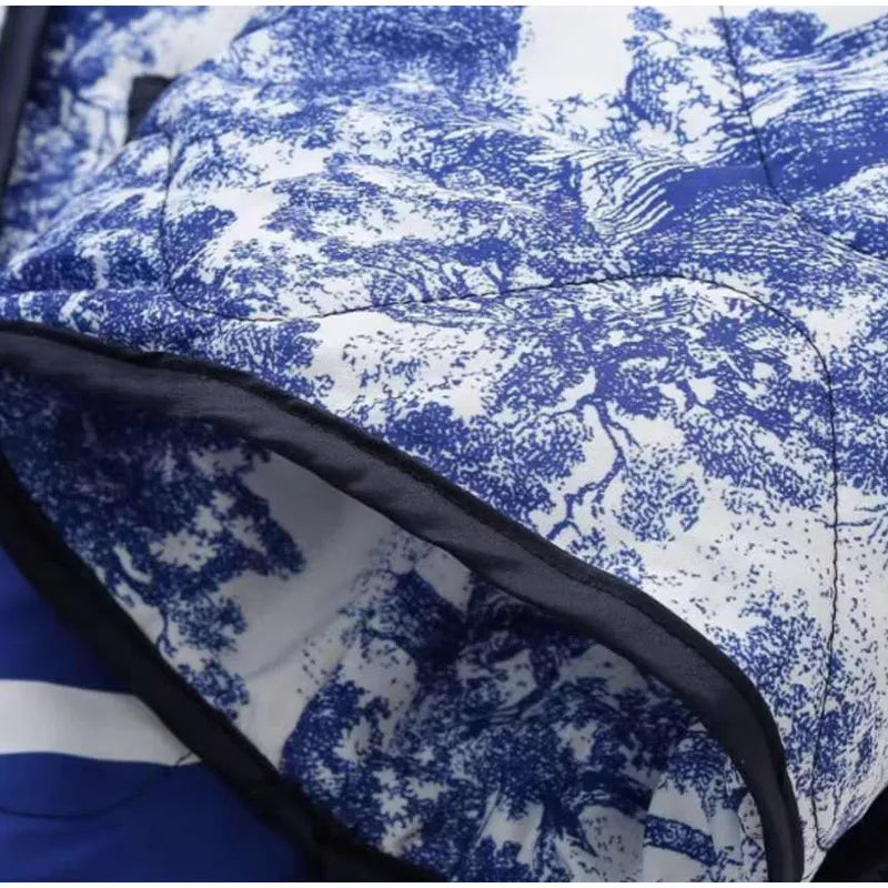 Chaqueta estampada con cuello de bufanda