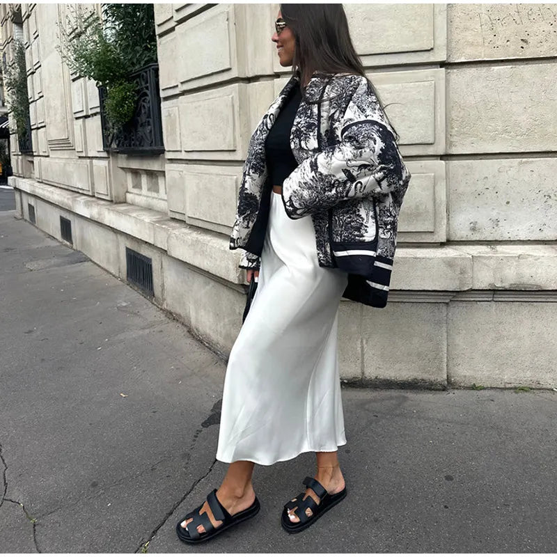 Chaqueta estampada con cuello de bufanda