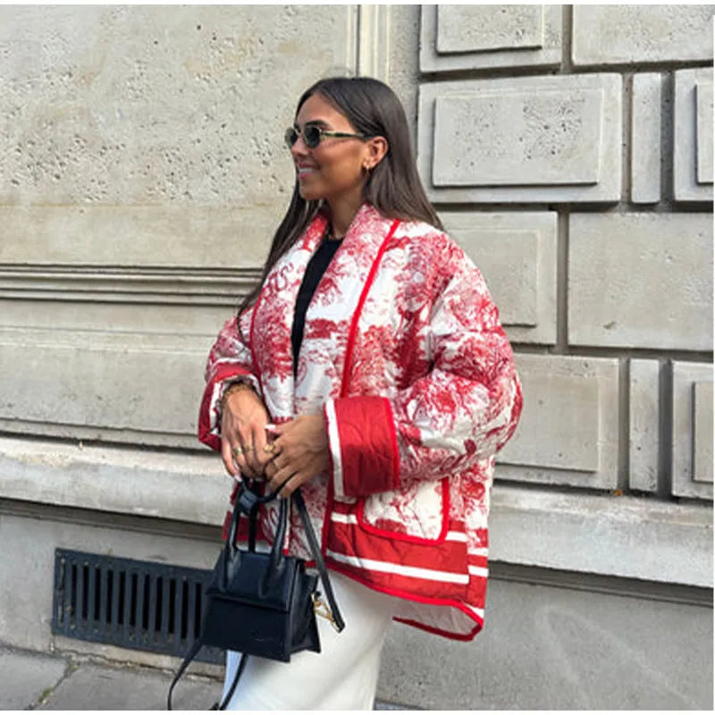 Chaqueta estampada con cuello de bufanda