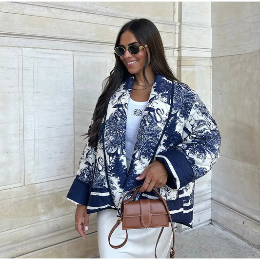 Chaqueta estampada con cuello de bufanda