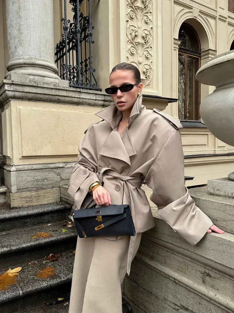 Marion – Manteau Ceinturé Élégant